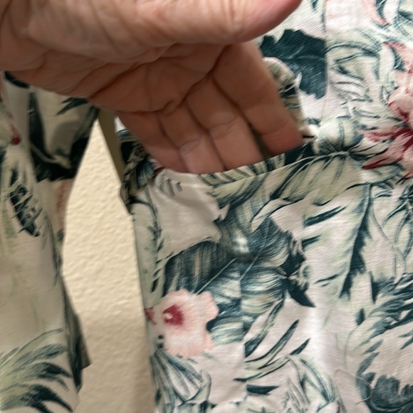 NWT Laurie Felt blazer/jacket. Has pockets and two buttons. - Picture 4 of 6